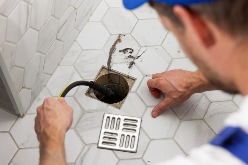 Techniques professionnelles de débouchage de canalisation à connaître